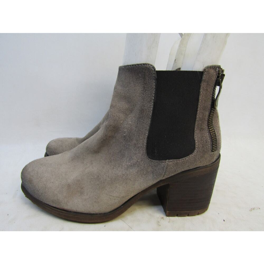 Kanna Womens Sz 38 EUR Distressed Gray Suede Heeled Zip Ankle Boot Bootie